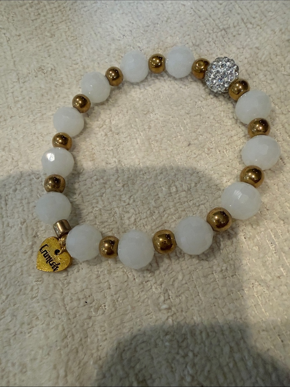 White and Gold Beaded Stretch Bracelet with Heart Tag